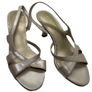 Villager Women's Magic Taupe Leather Sandal, Size 6.5